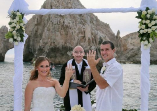 ceremonia simbolica con reverendo por bodas.com.mx