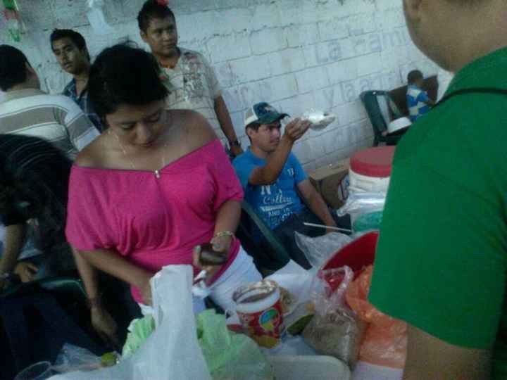 Sube una foto más antigua con tu pareja - 1