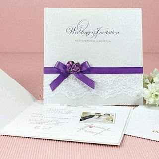 invitaciones en morado