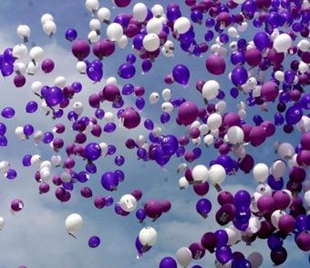 Globos en morado