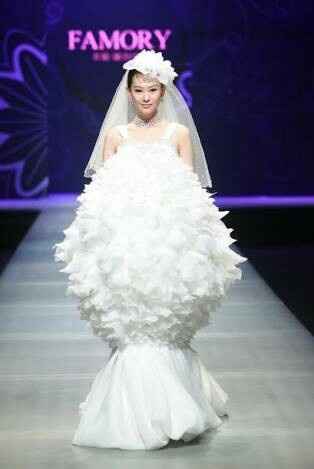 Top de los peores vedtidos de novia - 10