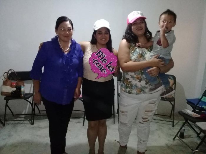 Mi mami, mi hermana y mi sobrino que adoro