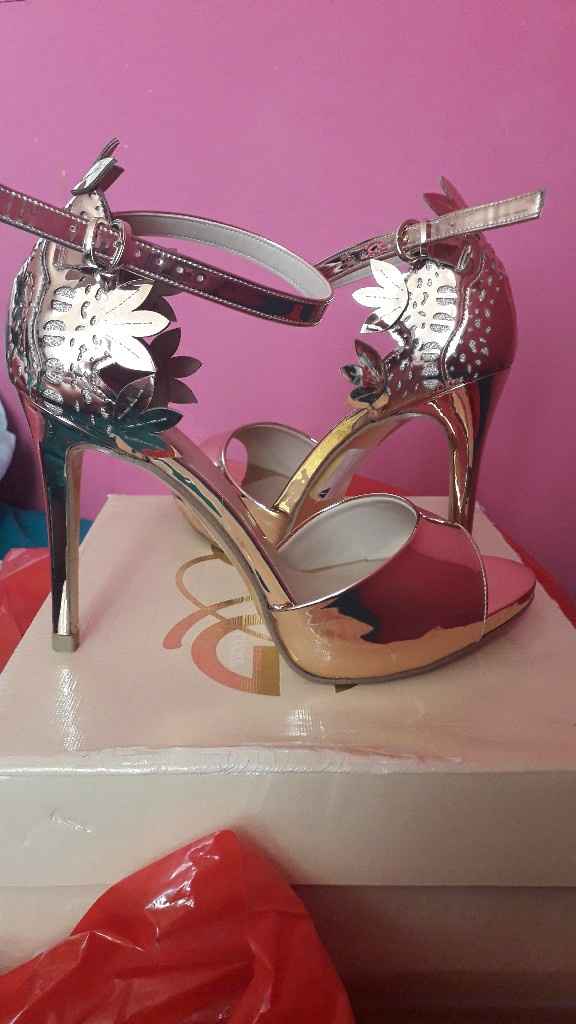 Que no debe faltar en una boda .. que les parece mi elección de tacones para civil??? - 1