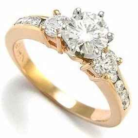 anillo de compromiso