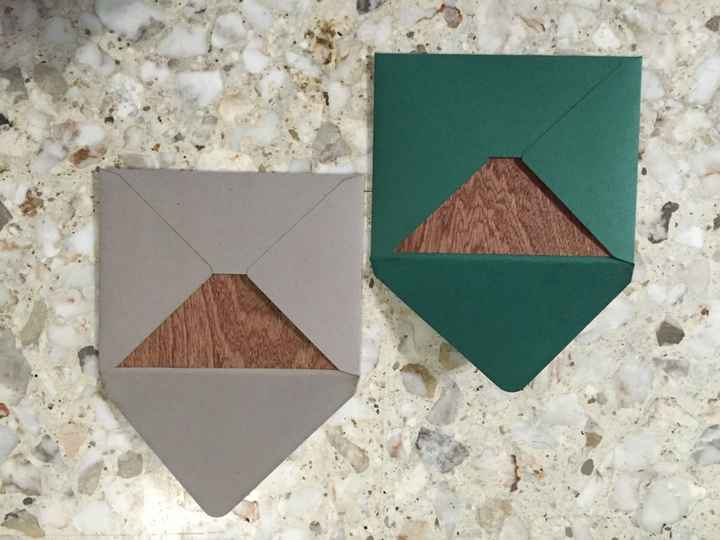 Me ayudan a elegir el color de l madera para la invitación? - 1