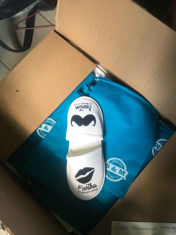 Llegaron mis pantuflas 😊😊 - 1