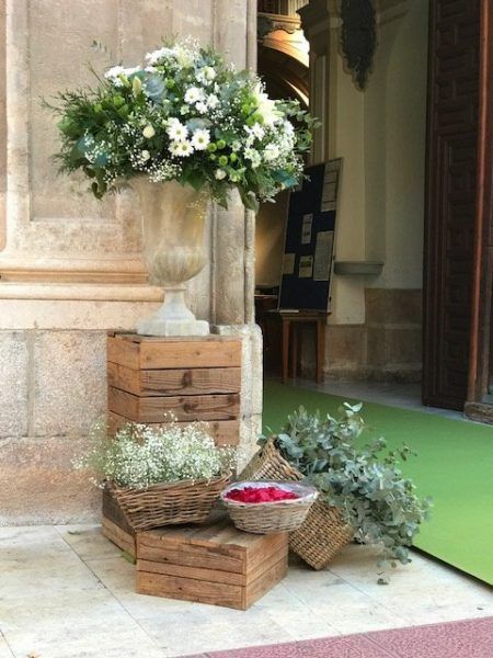 Decoración Vintage en la iglesia de la ceremonia 4