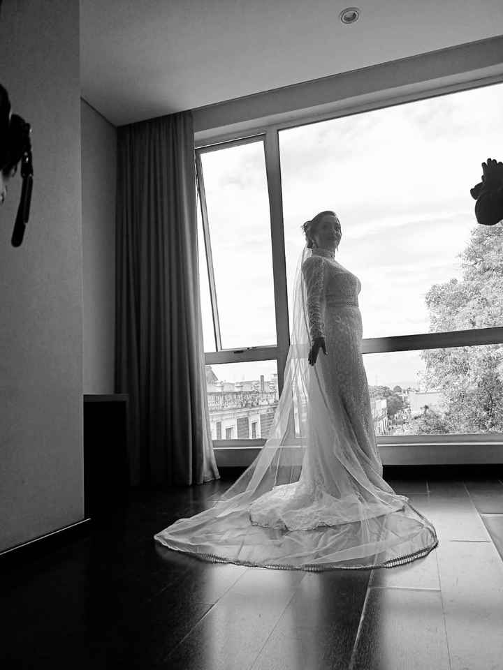 ¿Qué accesorio no puede faltar en un ajuar de novia? 💍👛👰 - 1