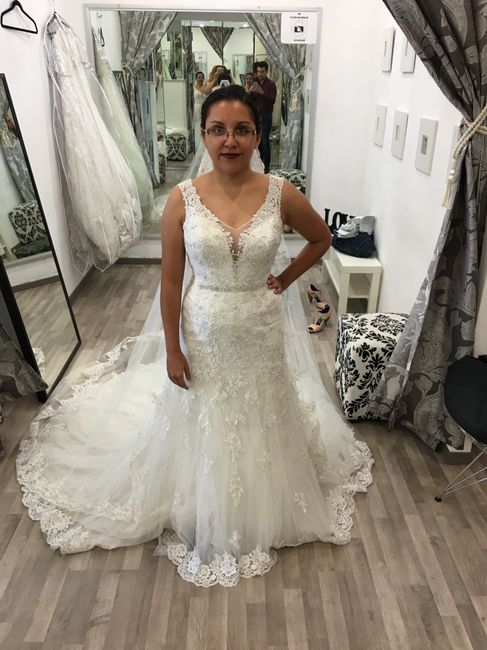  Chicas muestren una foto cuando encontraron su vestido de novia 👰🏻😍❤️ - 1