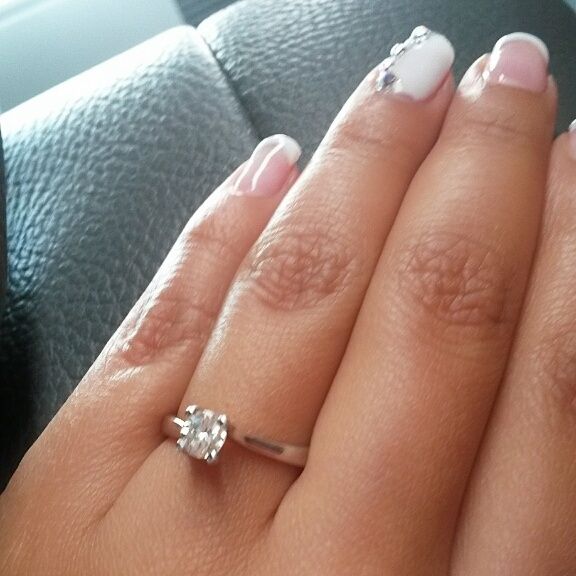 Catálogo de anillos de compromiso de Bodas.com - 1