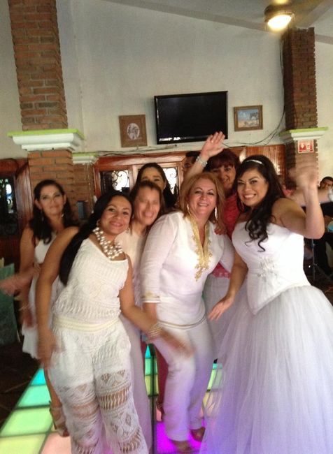 fotos de mi boda con mis hermosas amigas