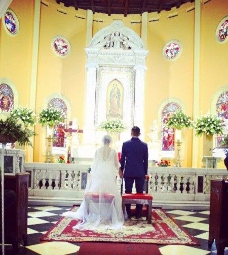 * Religioso