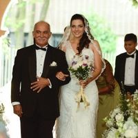 * En el altar
