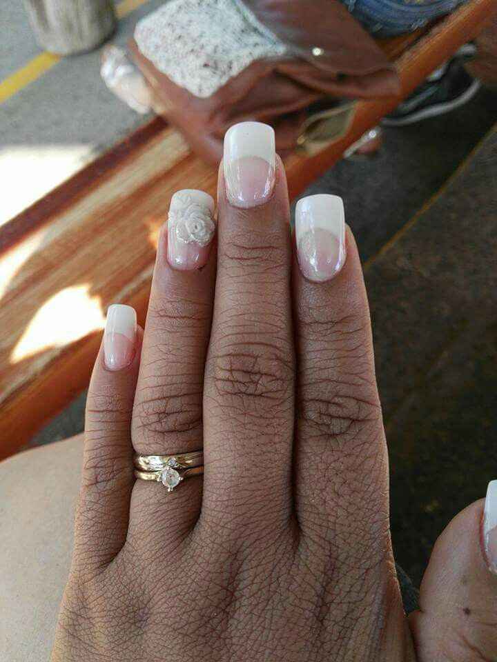 Me podrían ayudar con el diseño de mi uñas !! - 1