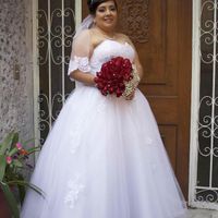 Me siento curiosa con sus vestidos - 1