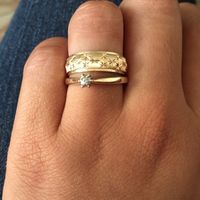 De donde es su anillo ??  el mio de amore mio - 1