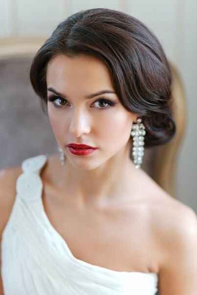 Maquillaje de noche adecuado par ala novia - 1