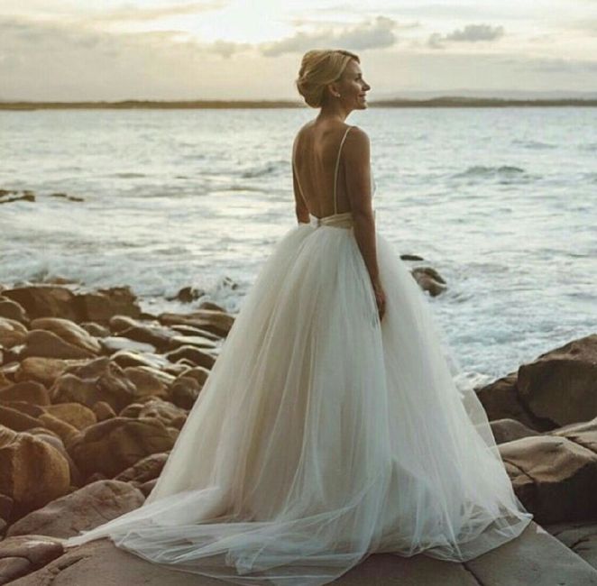  15 vestidos de novia con tirantes - 10