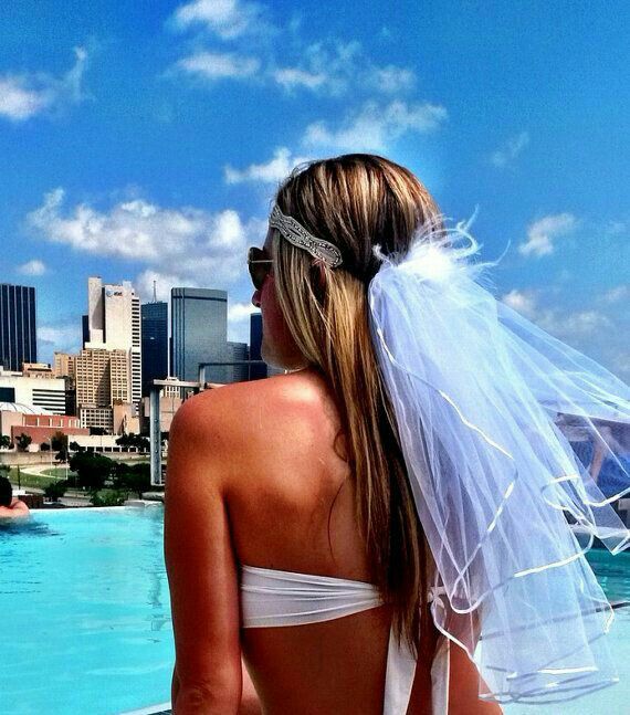 Bachelorette pool party ideas - 4