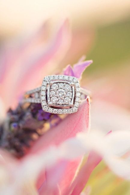  10 ideas para fotos a tu anillo de compromiso 💍 - 33