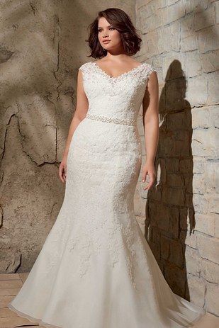 10 ideas de inspiración en vestidos para novia talla plus - 2
