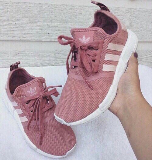 Tenis y zapatos rosas para el gran día! - 5