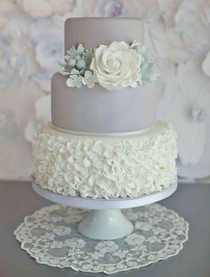  Gray wedding cake - 1