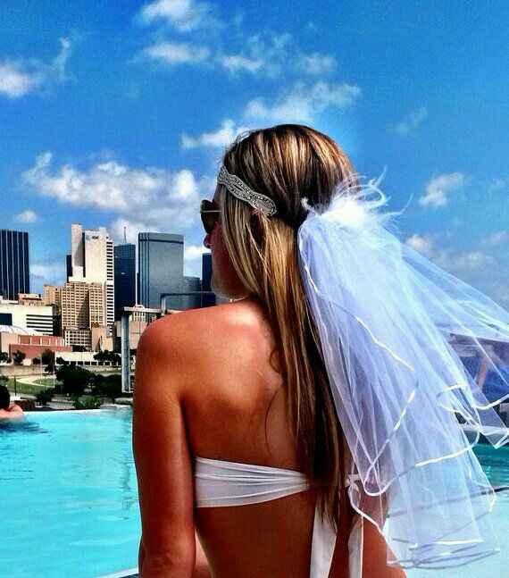  Bachelorette pool party ideas - 4