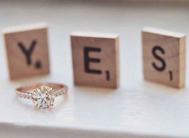  10 ideas para fotos a tu anillo de compromiso 💍 - 4