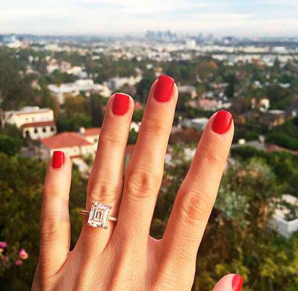  10 ideas para fotos a tu anillo de compromiso 💍 - 15