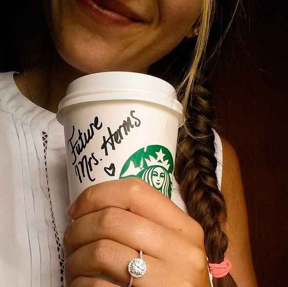  10 ideas para fotos a tu anillo de compromiso 💍 - 35