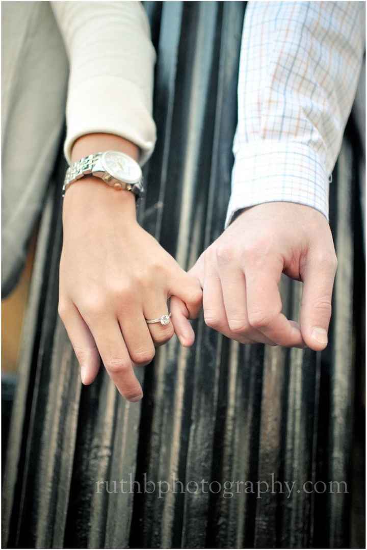  10 ideas para fotos a tu anillo de compromiso 💍 - 42