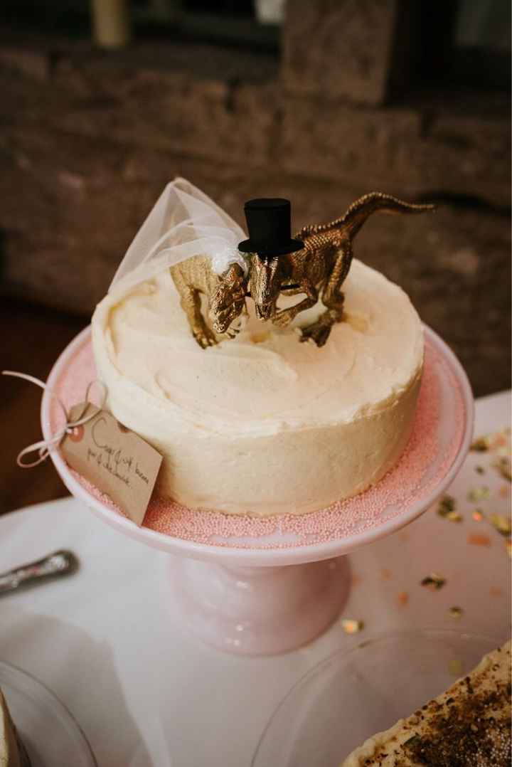 Dinosaur cake topper - 4