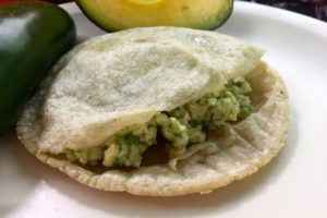 Mi platillo Master Chef - Huevo en salsa verde - 1