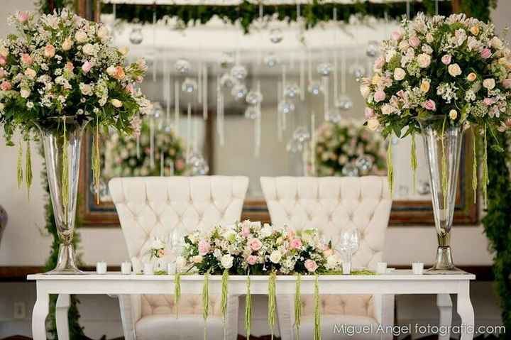 Mesa para los novios - 1
