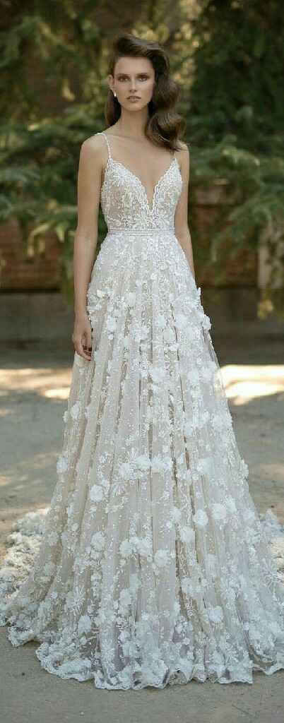Tendencias 2017: vestidos de novia con flores 3d - 3
