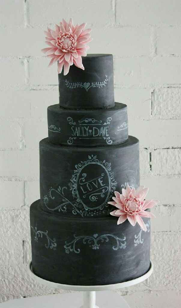 Black wedding cake - 4