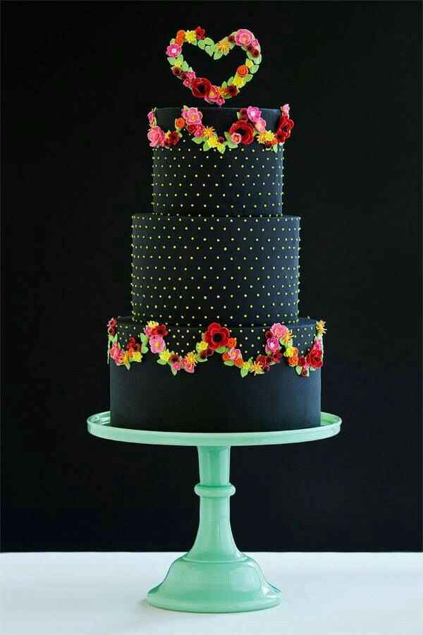 Black wedding cake - 6