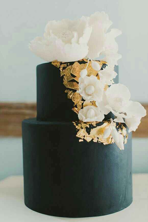 Black wedding cake - 10