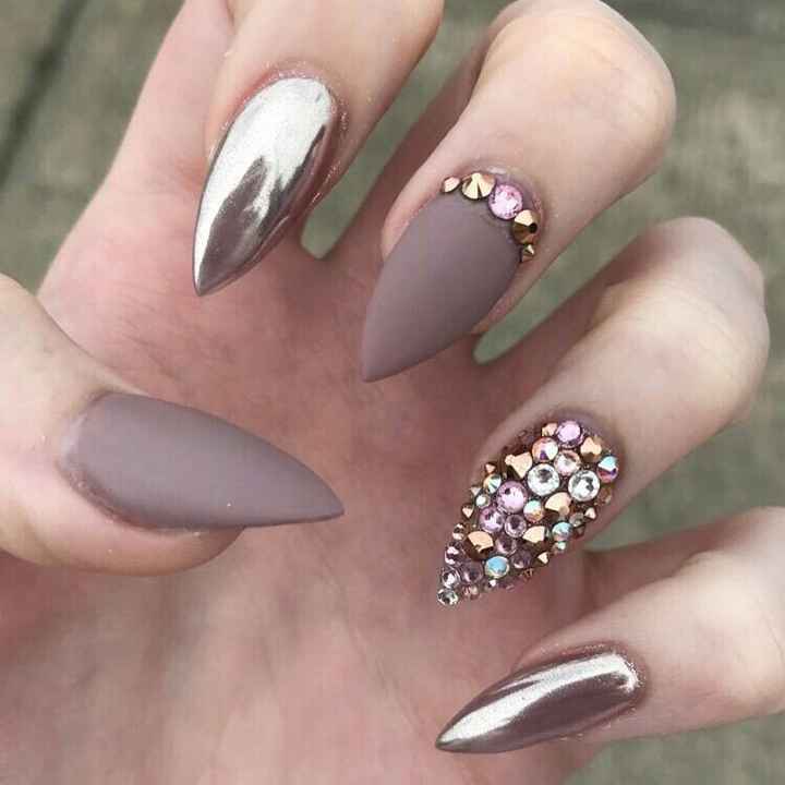 Ayuda con mis uñas - 1