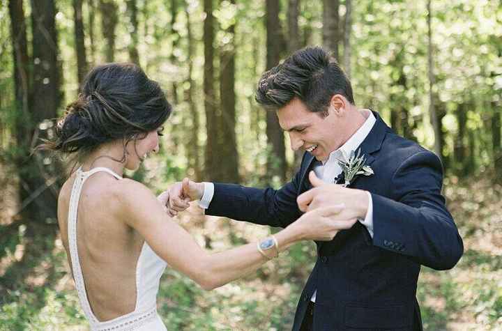 Sesion de fotos antes o despues de la ceremonia religiosa. - 2