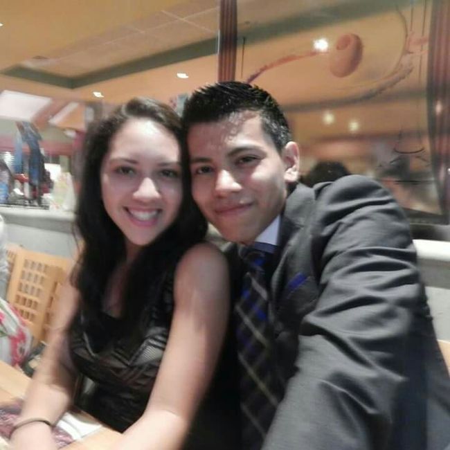 Porque Vivir es recordar, Cual fue su primera foto de novios ? - 1