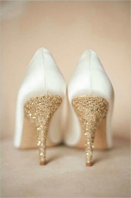 Glitter everywhere!!! - 3