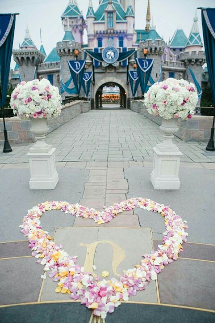 Disney weddings: decor - 5