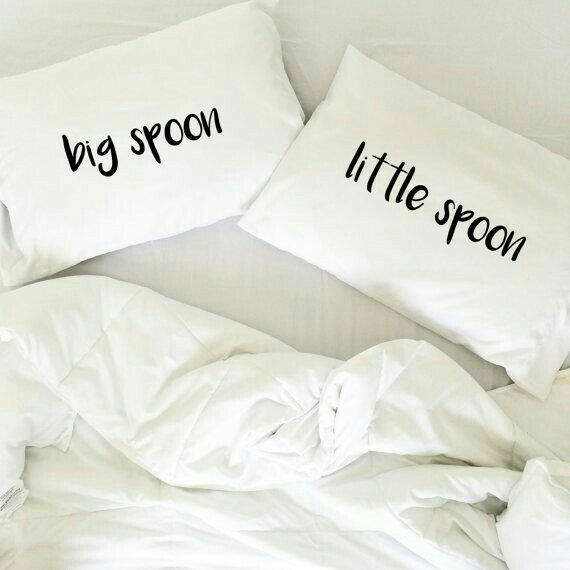 Almohadas para los recién casados. - 11