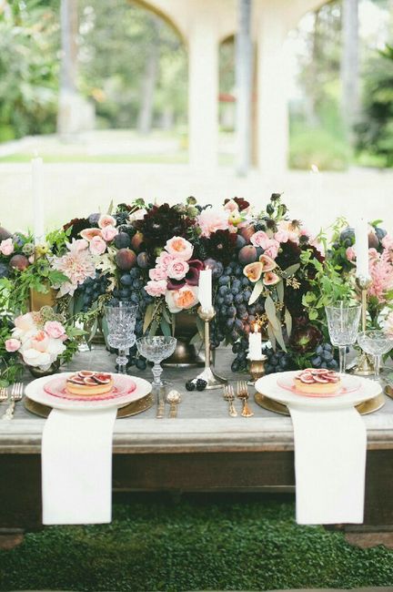 Combinación de flores y frutas para centros de mesa. - 2