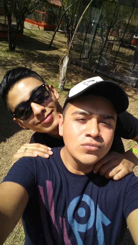 Sube una foto con tu FM o tu FE - 1