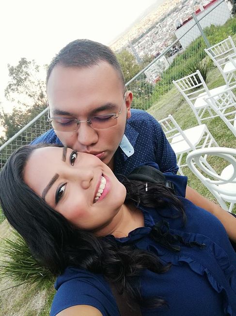 Fotógrafos cursis en Morelia :D jajaja