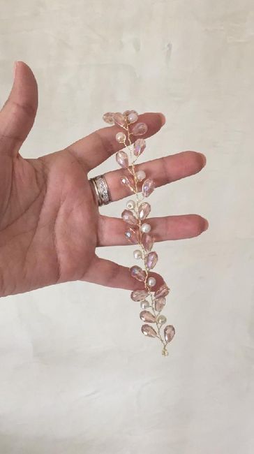 Comparte tu accesorio de pelo 32