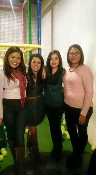 AMIGAS DE LA CARRERA